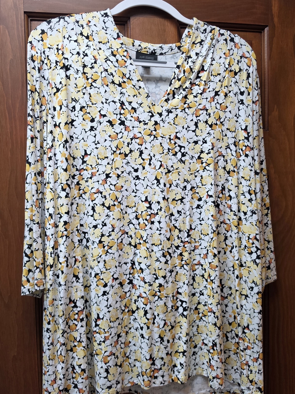 JJILL WEAREVER Collection White Floral V-Neck Long Sleeve Tunic